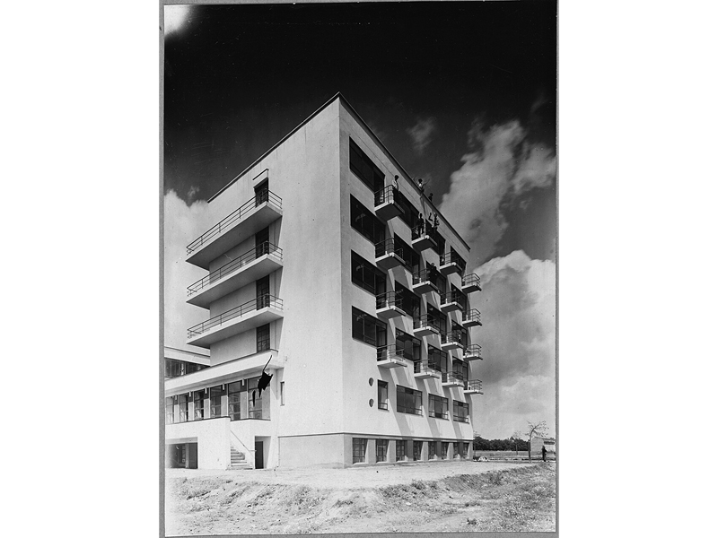 Auf dem Balkon des Atelierhauses